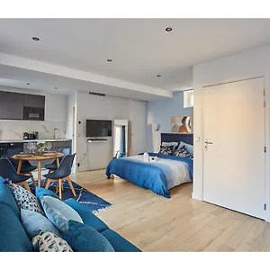  Apartment Porte Maillot Arc De Triomphe By Studio Prestige